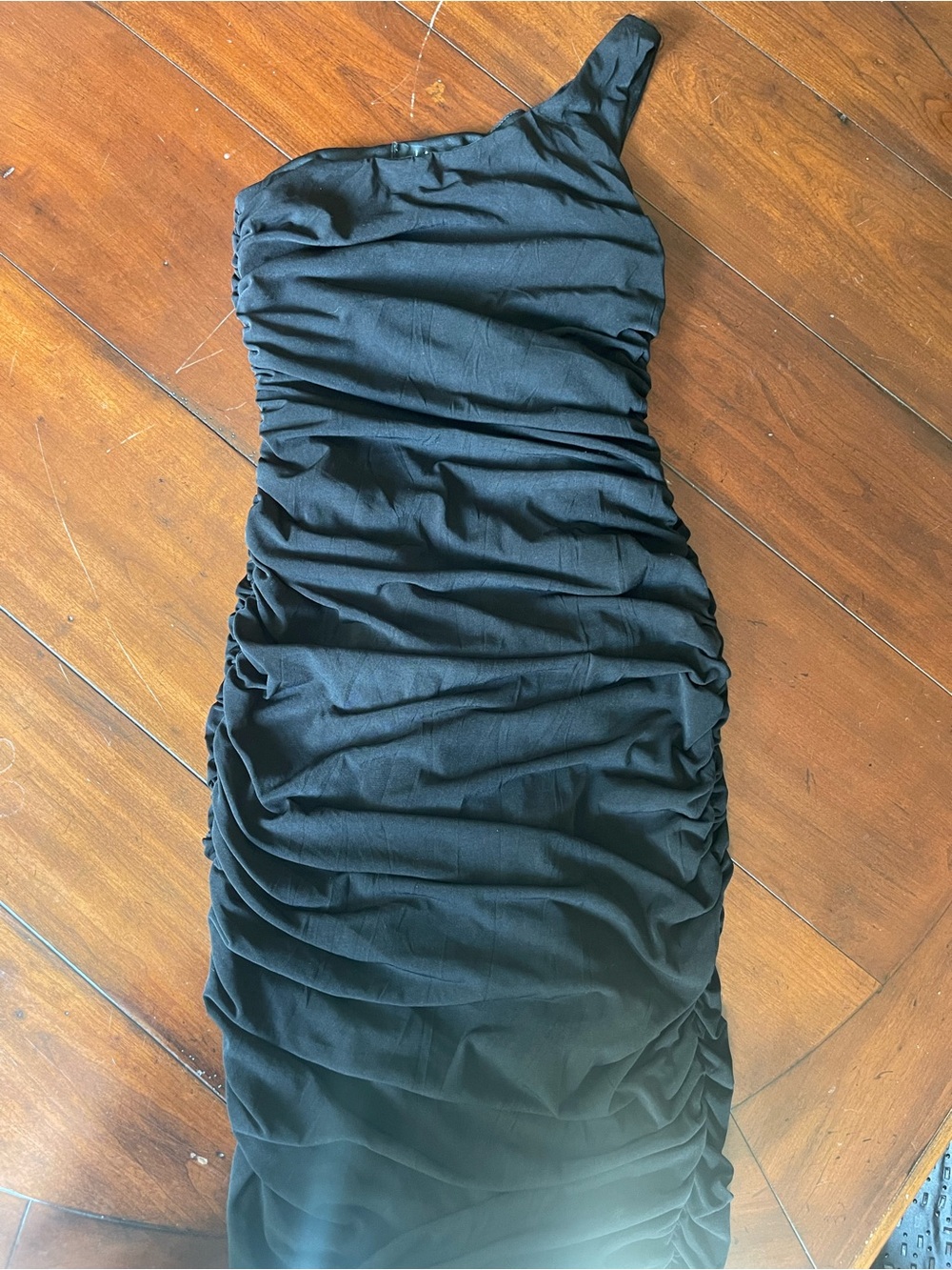 Lulu's Black One-Shoulder Ruched Bodycon Dress